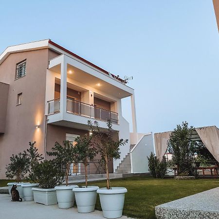 Siblings Apartments Nikiti  Exterior photo